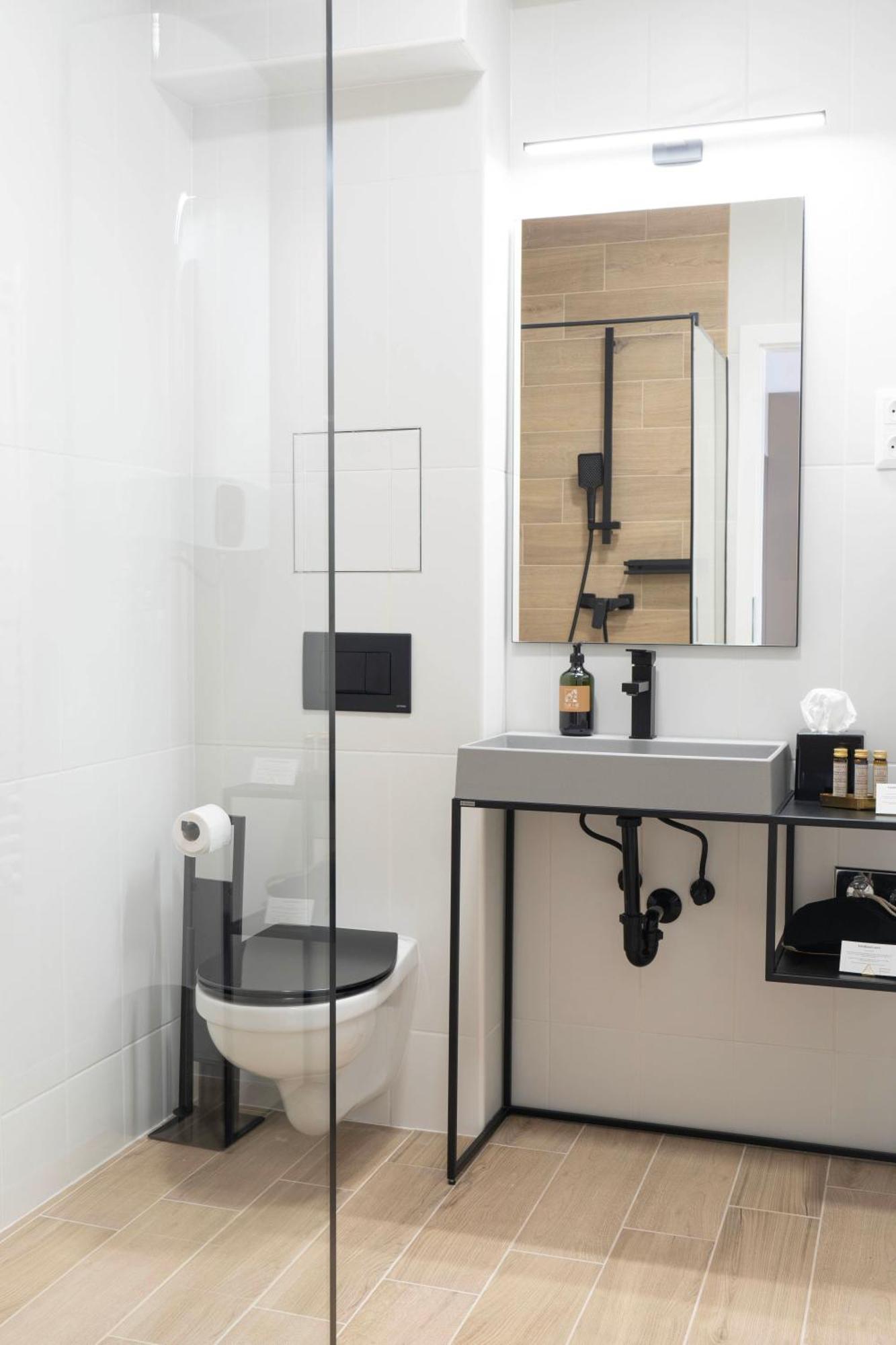 Salt Hill Premium Apartments エゲルサローク エクステリア 写真